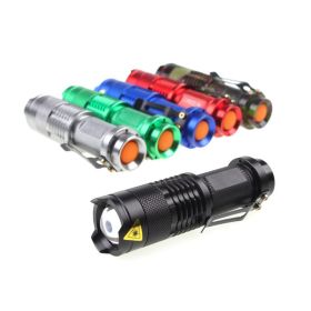 Strong Light Flashlight LED Zoom Mini Flashlight Outdoor Lighting (Color: Green)